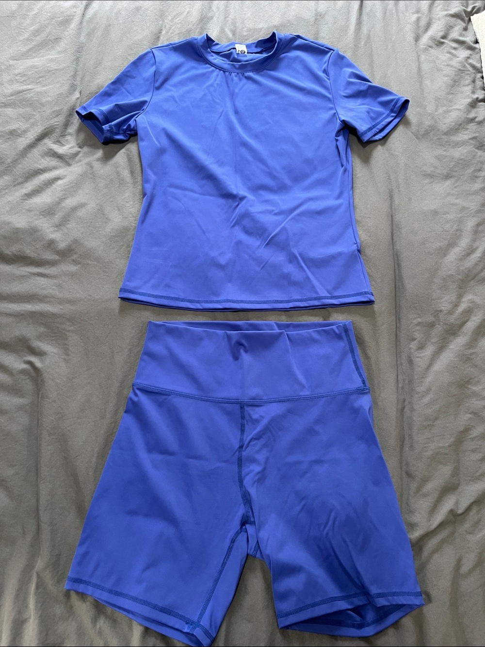 Women’s NWOT Blue Short-Sleeve Active Set with Biker Shorts